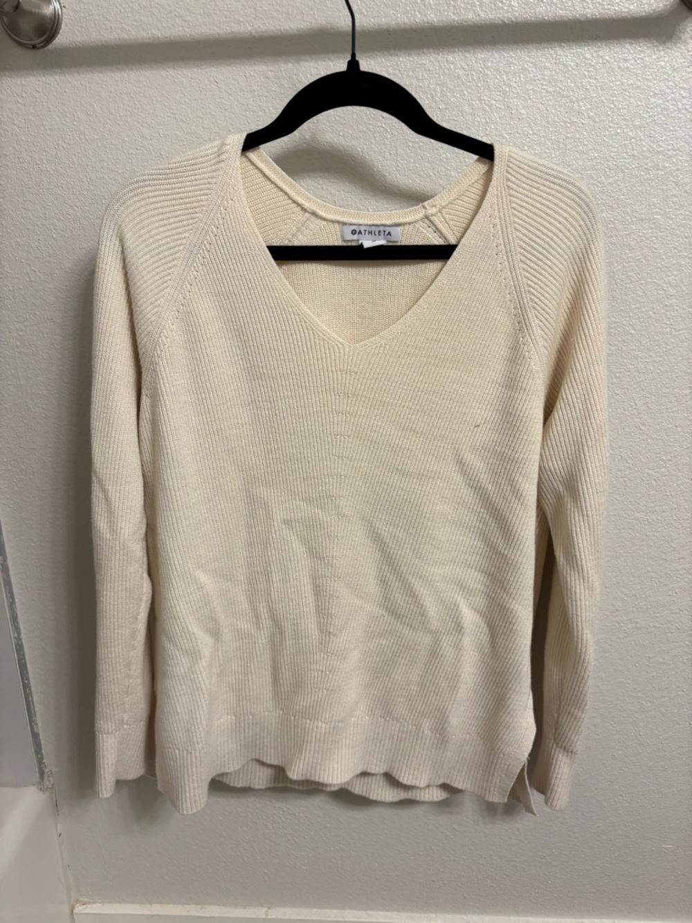 Athleta Ivory V-Neck Ribbed Sweater